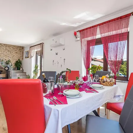 Awesome In With Wifi Apartment
