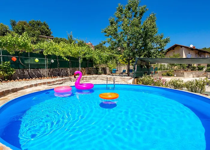 5 Bedroom Amazing In Viskovo
