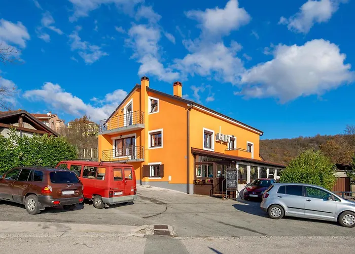 Lejlighed 5 Bedroom Amazing In *